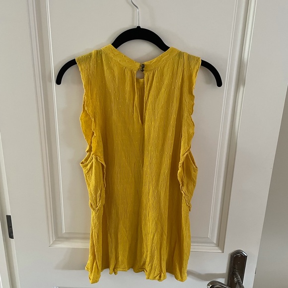 Anthropologie (Maeve) Mustard Yellow Crinkle Shell - Picture 4 of 4